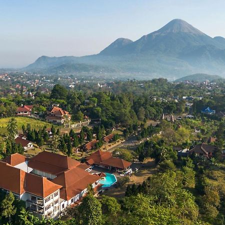 Royal Trawas Hotel&cabañas Exterior foto