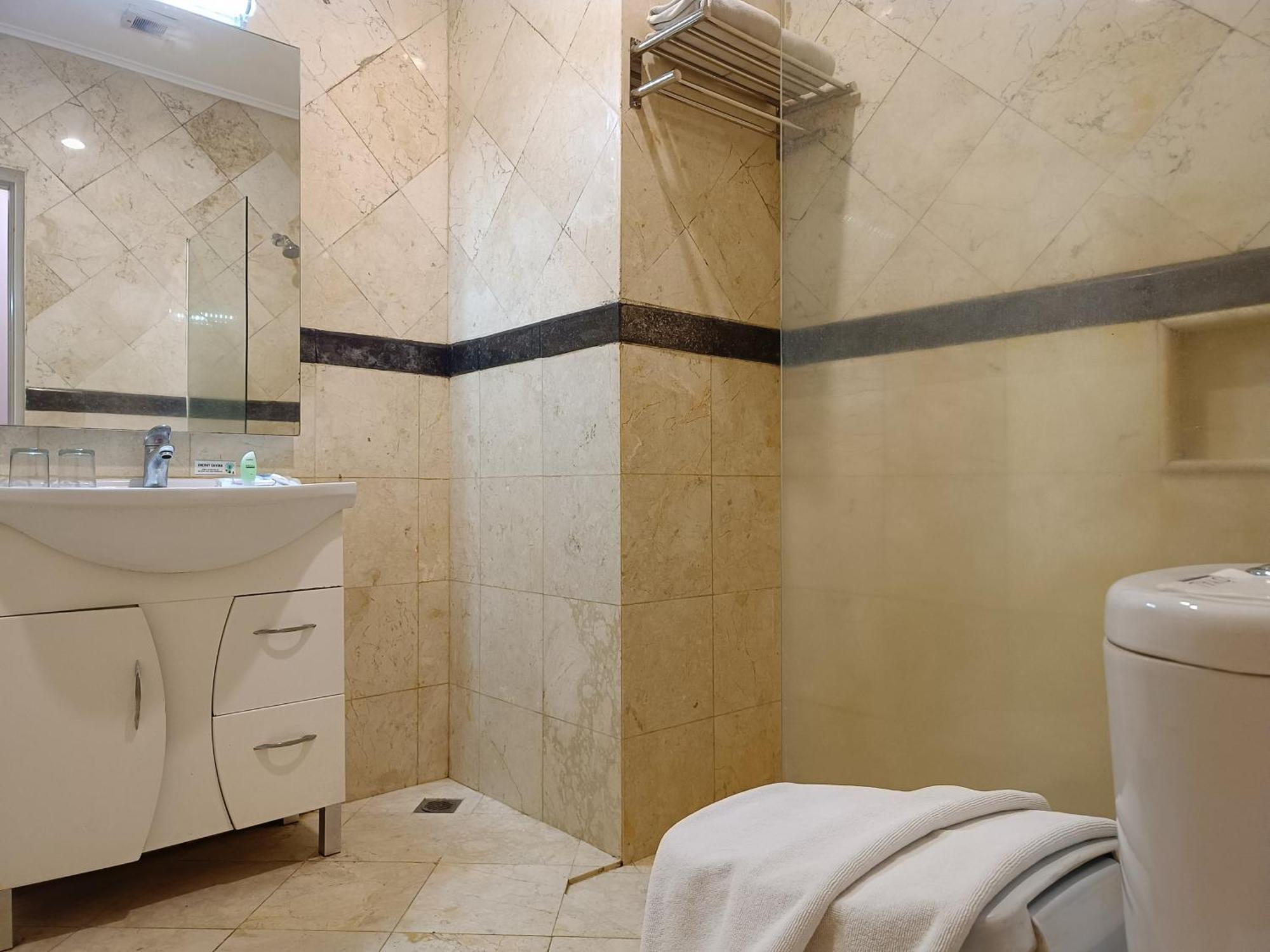 Royal Trawas Hotel&cabañas Habitación foto